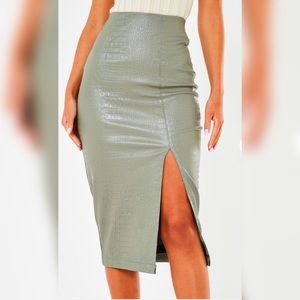 Mint faux leather croc pencil skirt